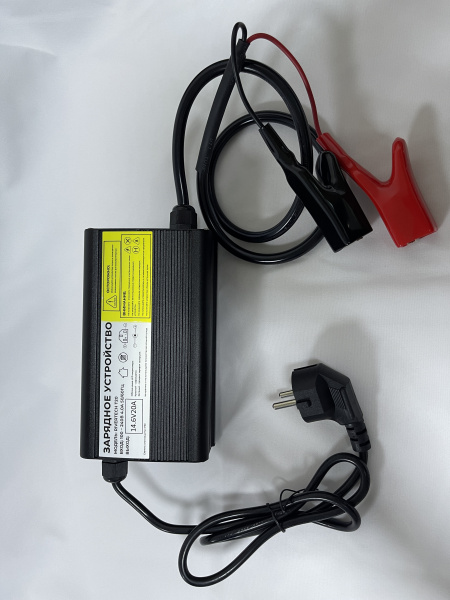 Зарядное устройство     RIVERTECH T20